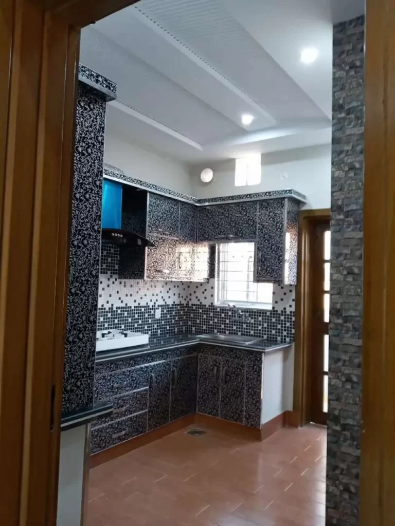 Luxury 5 Marla House for Rent in Bahria Town Lahore